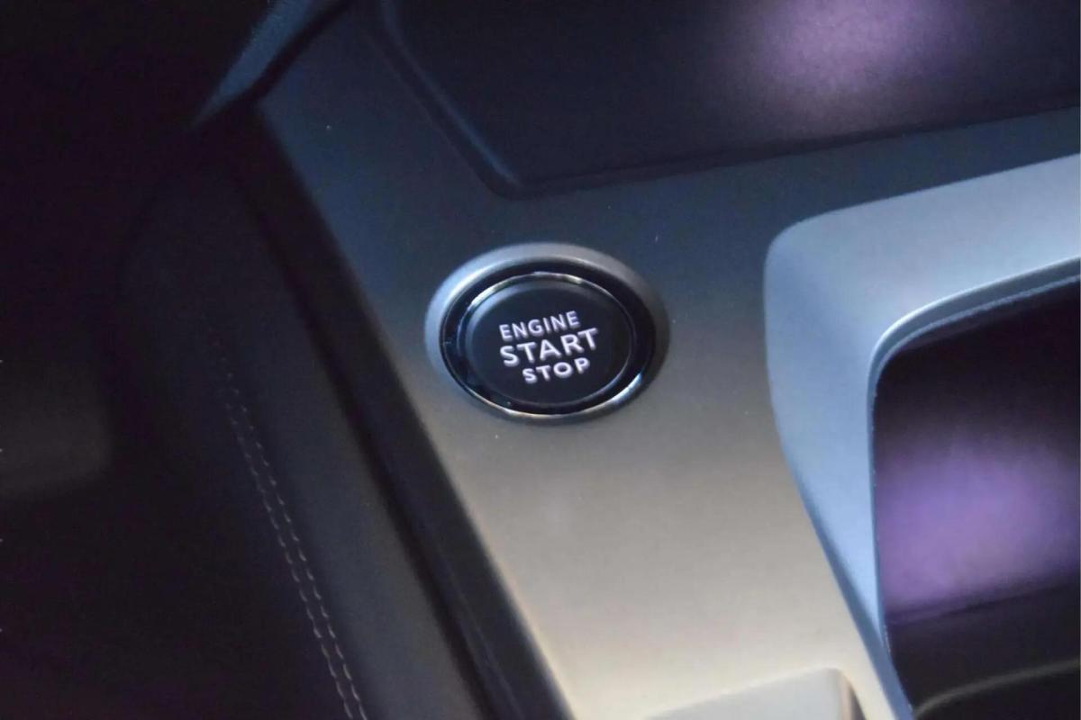 peugeot-308-2024-gasolina-1199cc