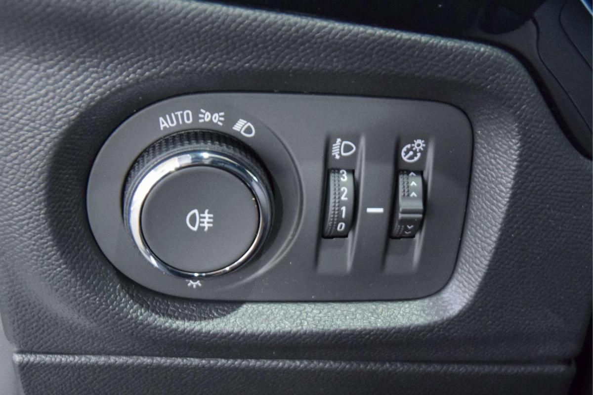 opel-corsa-2025-gasolina-1199cc