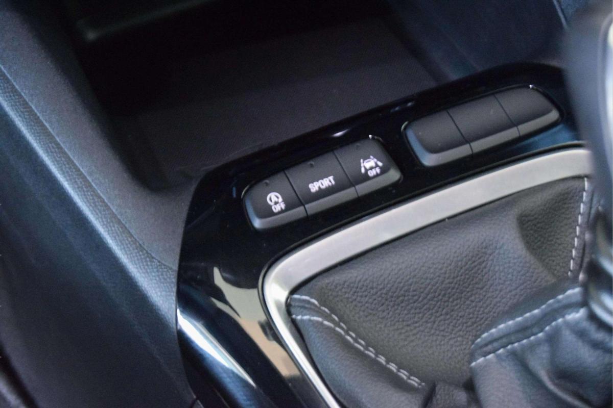 opel-corsa-2025-gasolina-1199cc