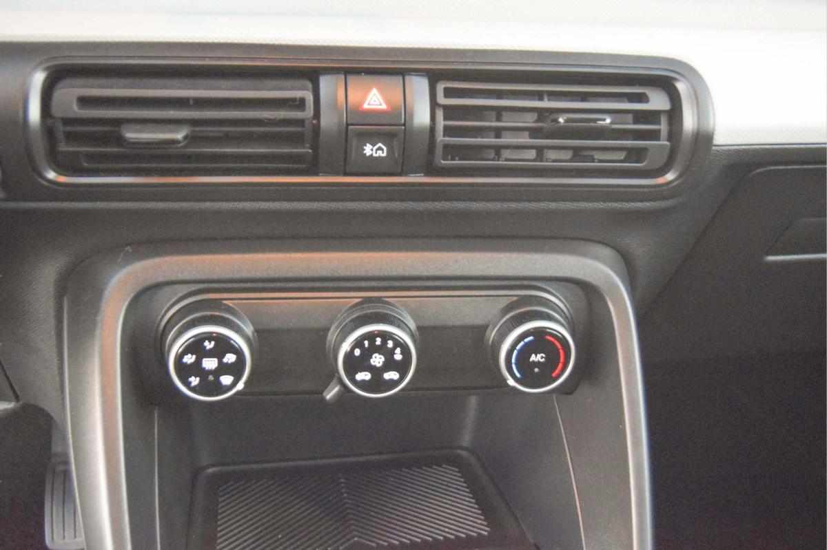 citroen-c3-1-2-puretech-2025-gasolina-1199cc