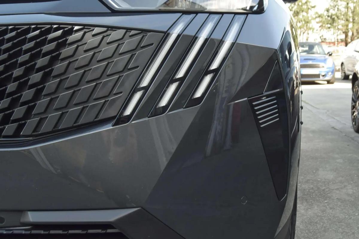 peugeot-5008-2025-gasolina-1199cc