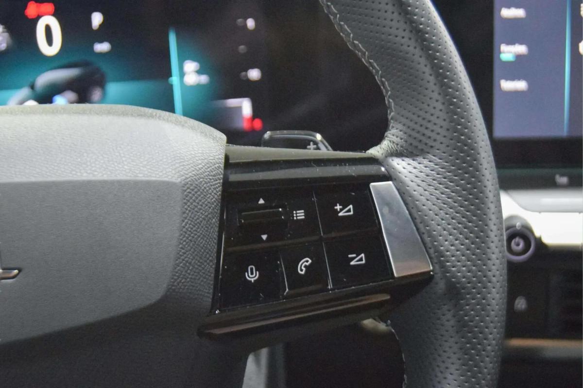 opel-astra-sport-tourer-2025-gasolina-1199cc