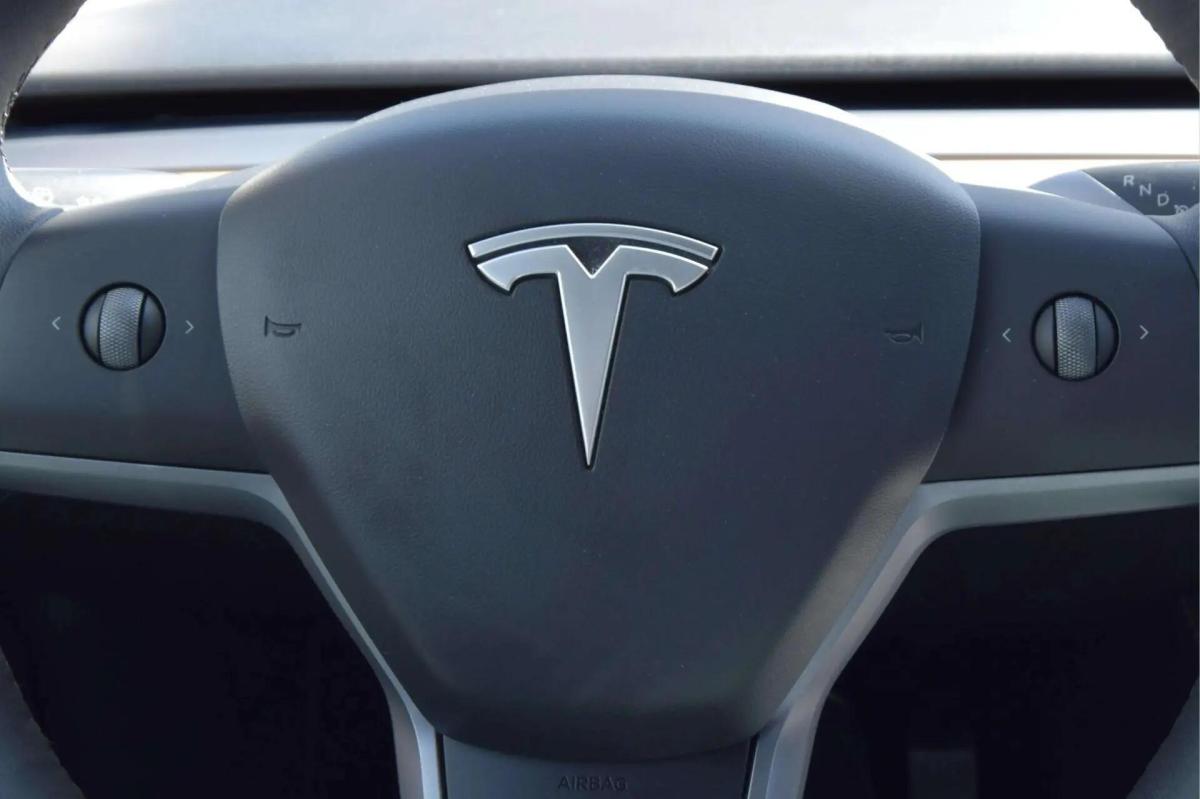tesla-model-3-2023-eletrico-0cc