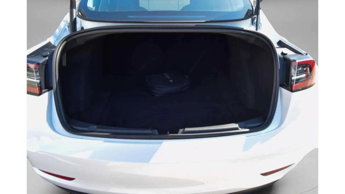 tesla-model-3-2023-eletrico-0cc