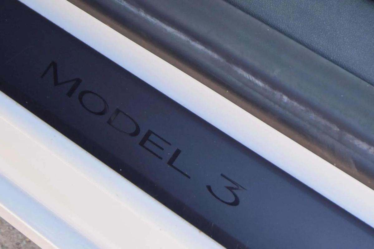 tesla-model-3-2023-eletrico-0cc