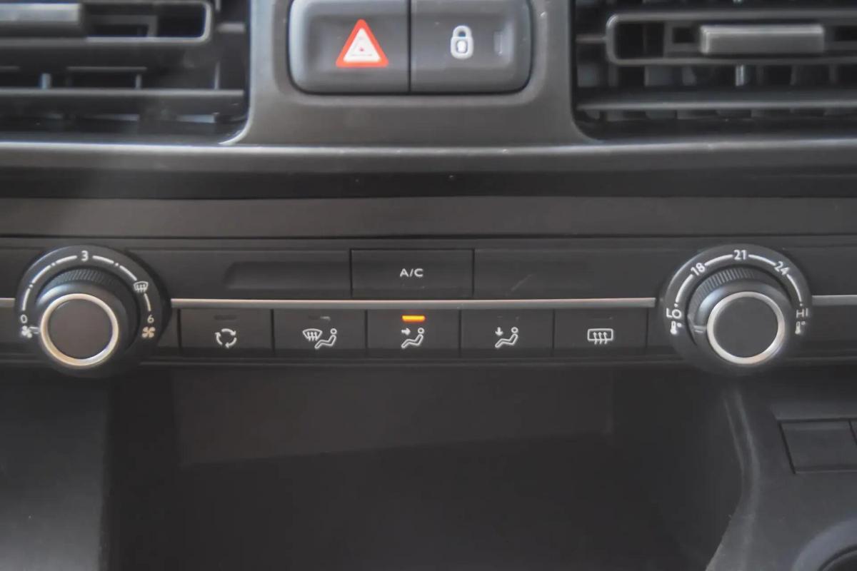 fiat-doblo-2023-diesel-1499cc