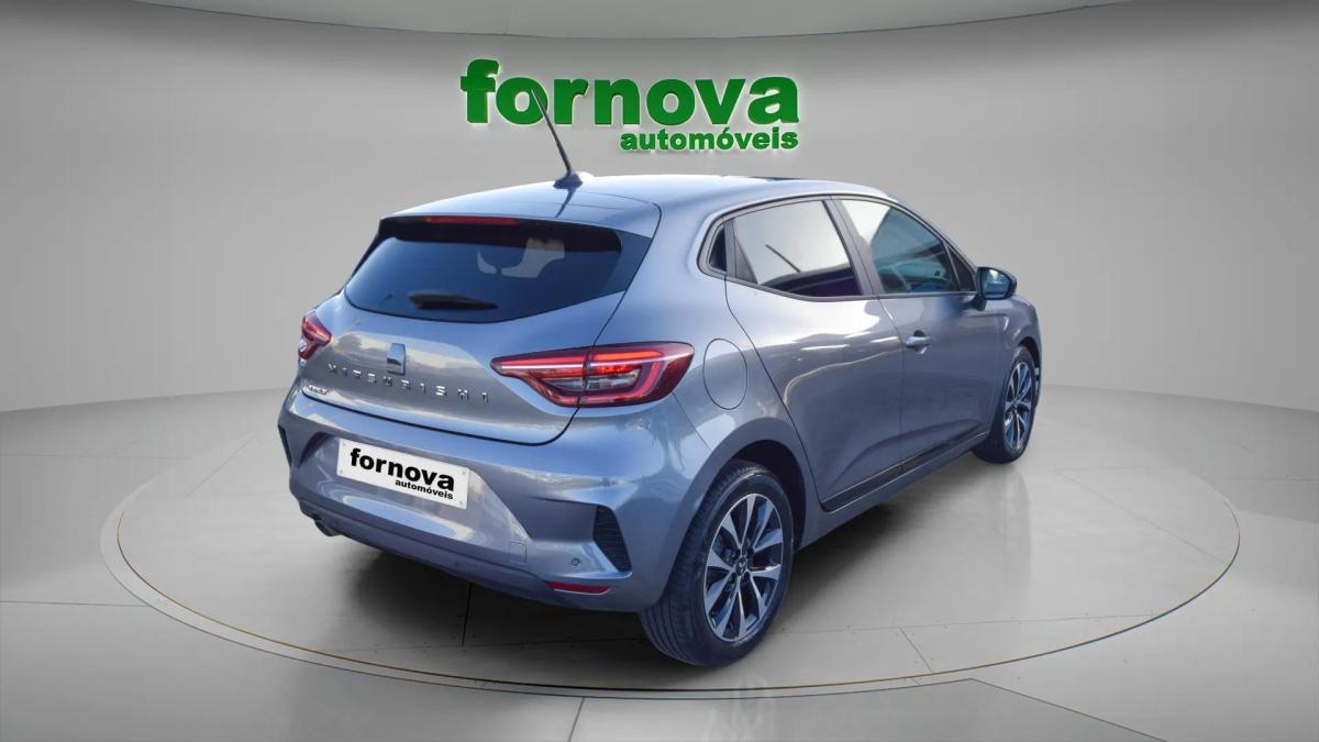 mitsubishi-colt-2024-gasolina-999cc