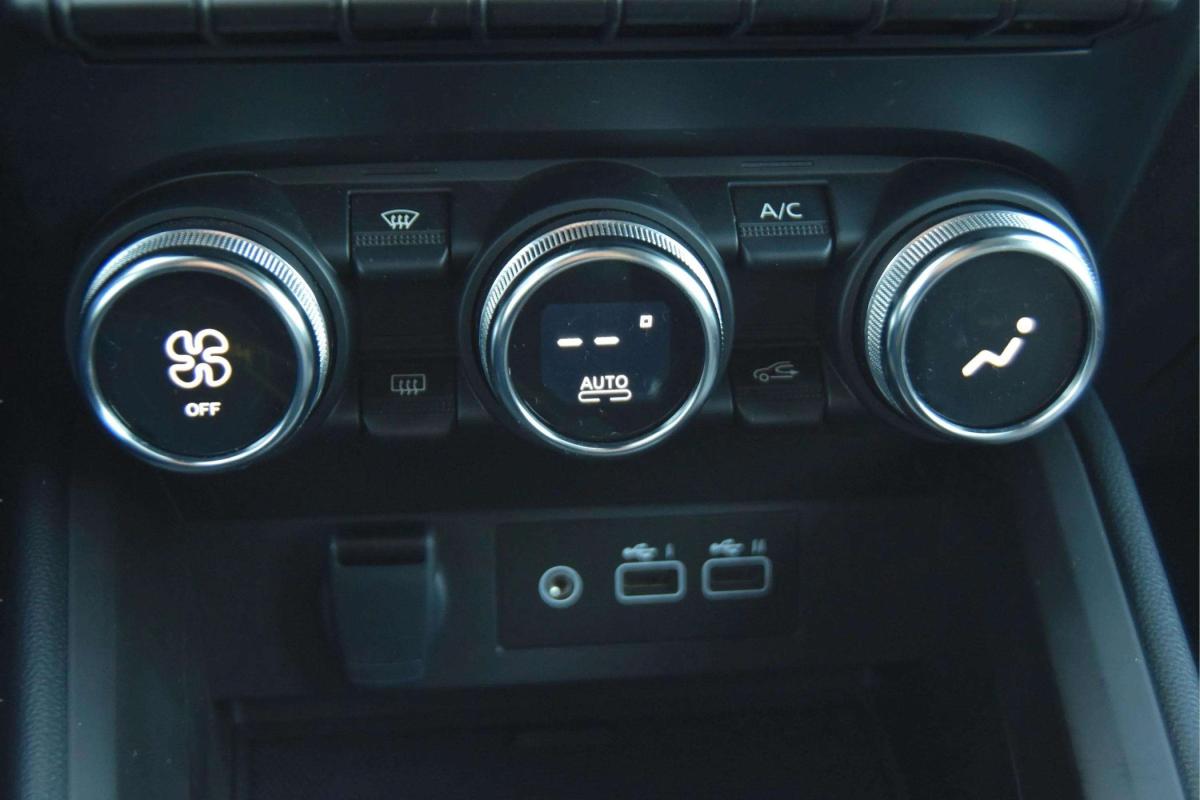 mitsubishi-colt-2024-gasolina-999cc