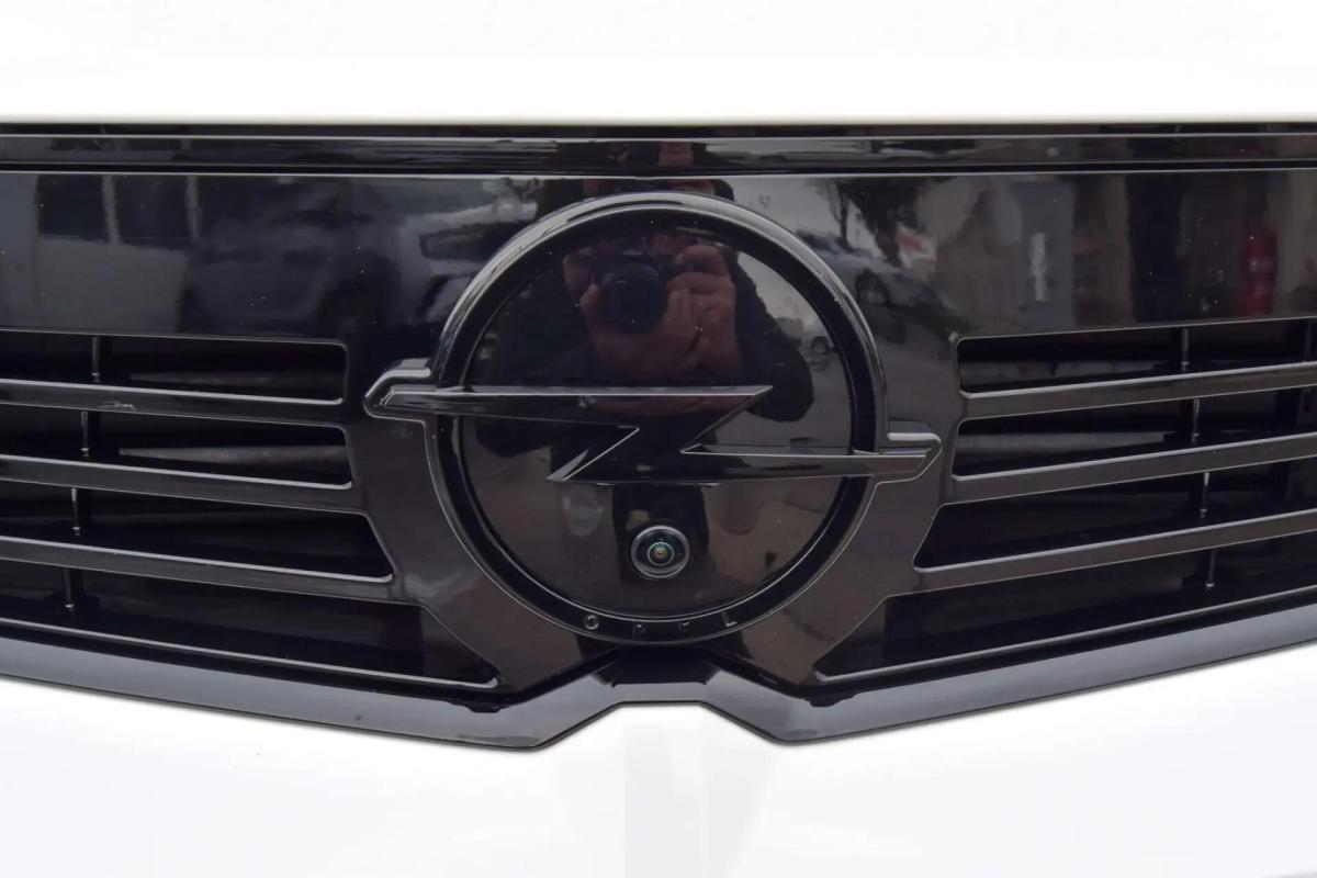 opel-astra-2025-gasolina-1199cc