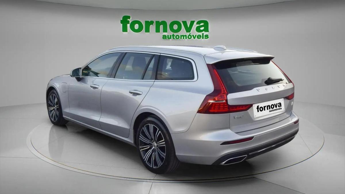 volvo-v60-2021-hibrido-a-gasolina-1969cc