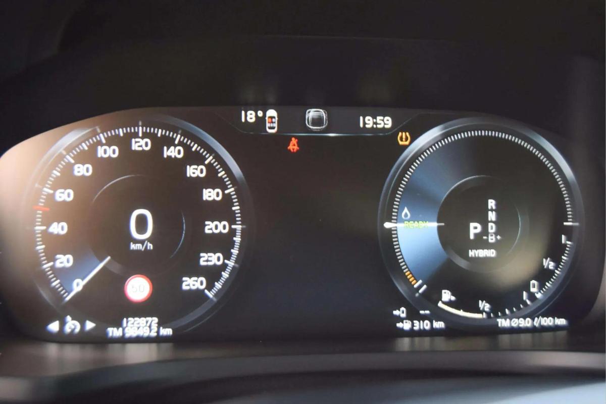 volvo-v60-2021-hibrido-a-gasolina-1969cc