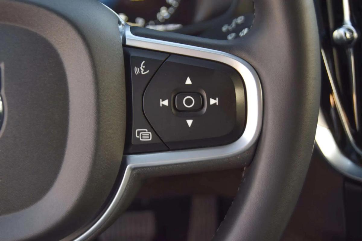 volvo-v60-2021-hibrido-a-gasolina-1969cc