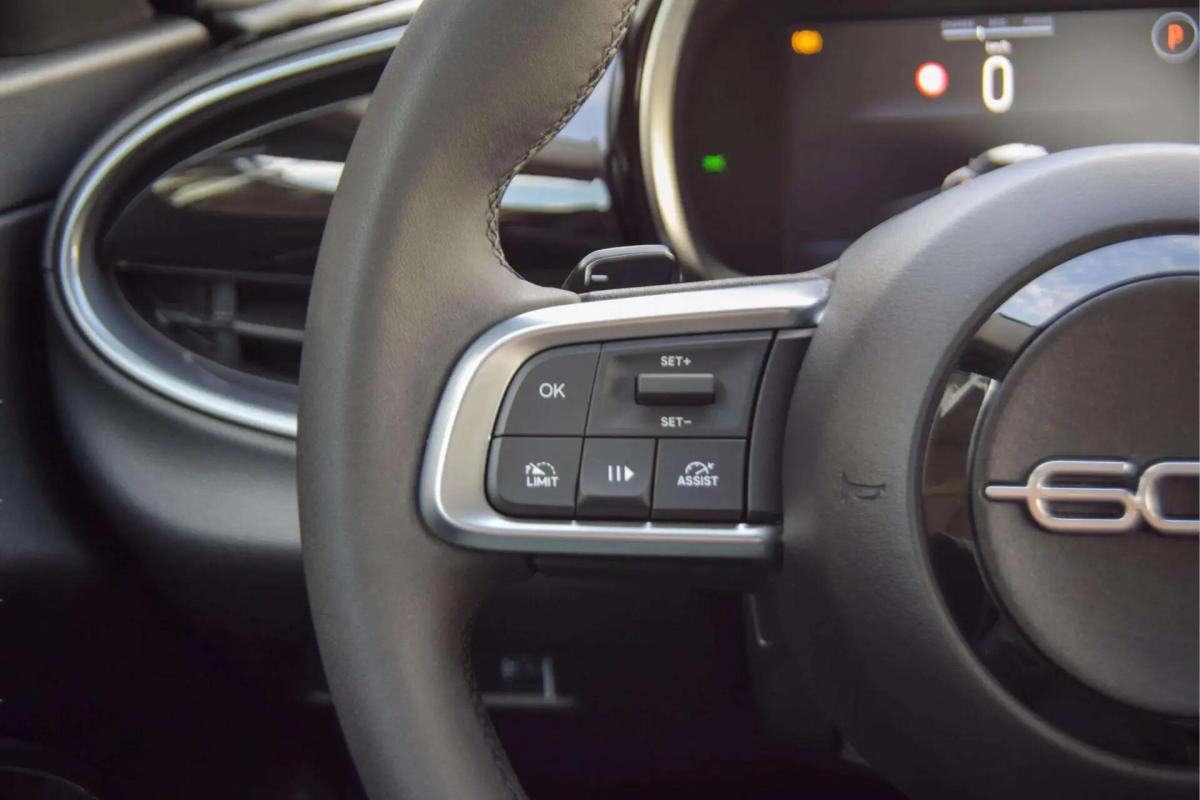 fiat-600-2025-gasolina-1199cc
