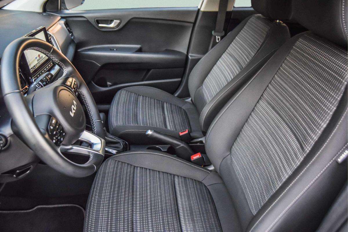 kia-stonic-2025-gasolina-998cc