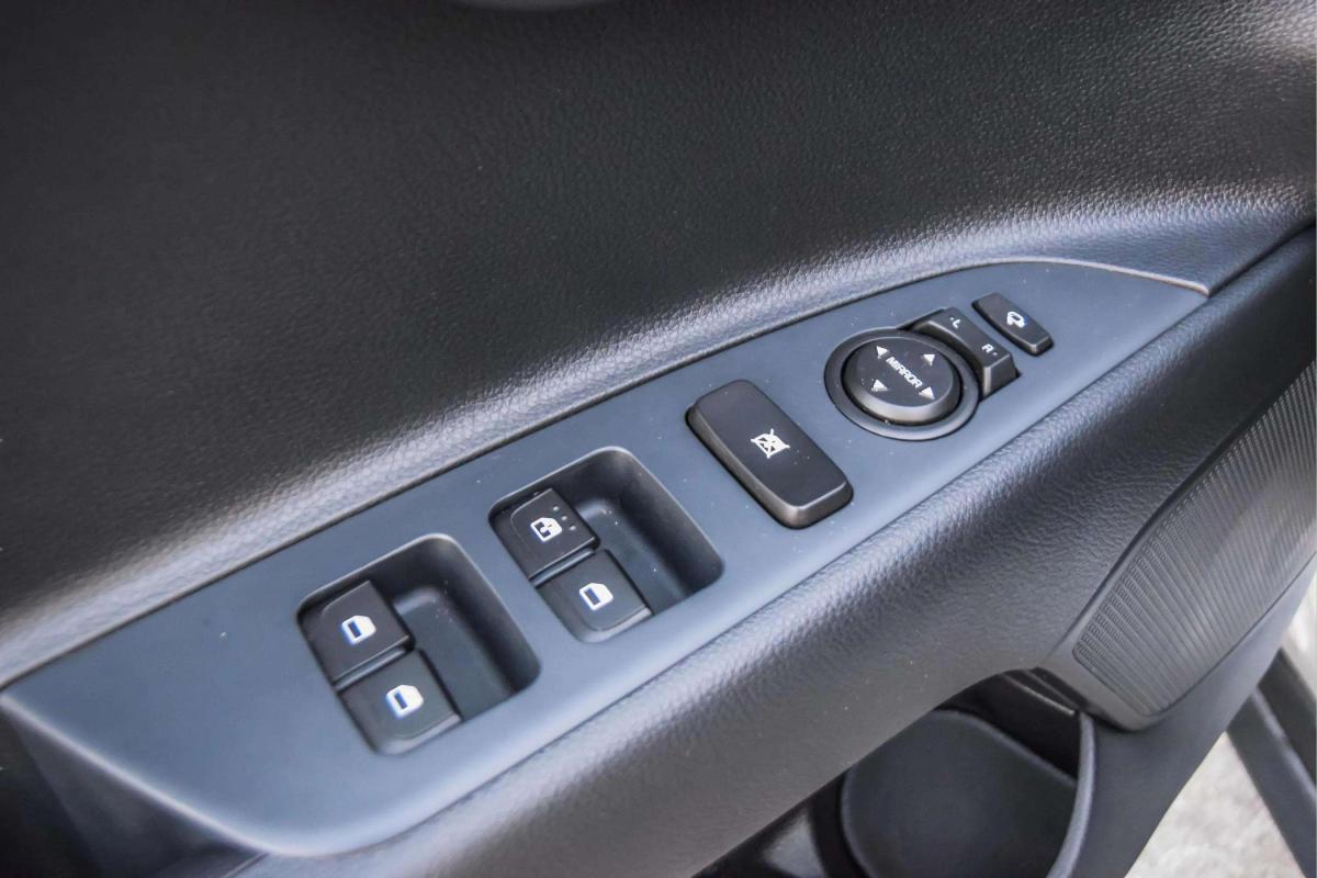 kia-stonic-2025-gasolina-998cc