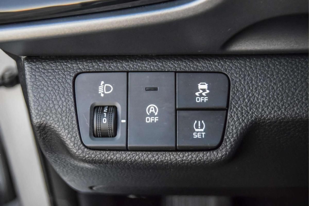 kia-stonic-2025-gasolina-998cc