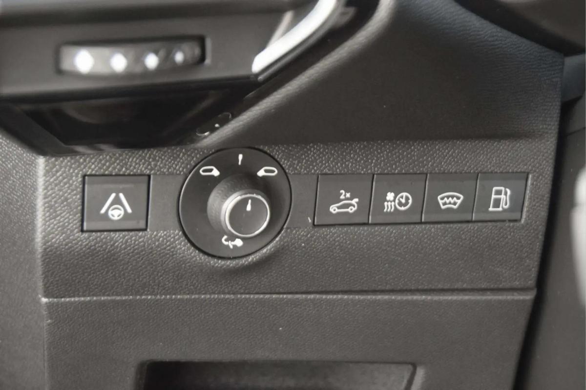 ds-ds-7-2022-hibrido-a-gasolina-1598cc