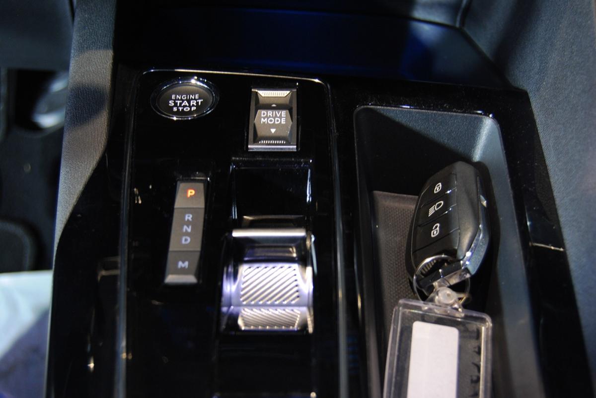 peugeot-3008-2023-diesel-1499cc
