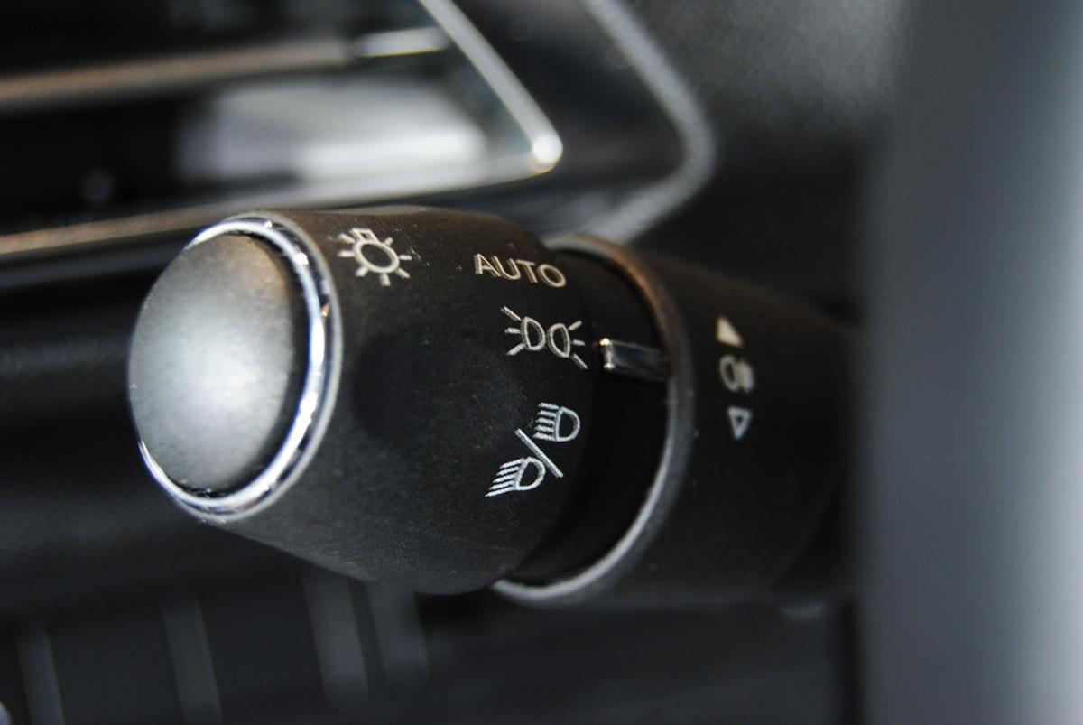 peugeot-3008-2023-diesel-1499cc