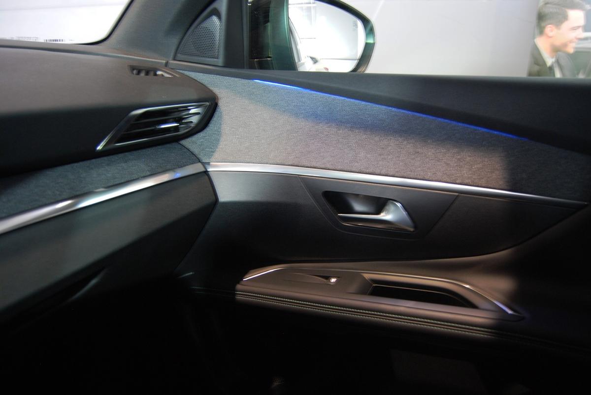 peugeot-3008-2023-diesel-1499cc