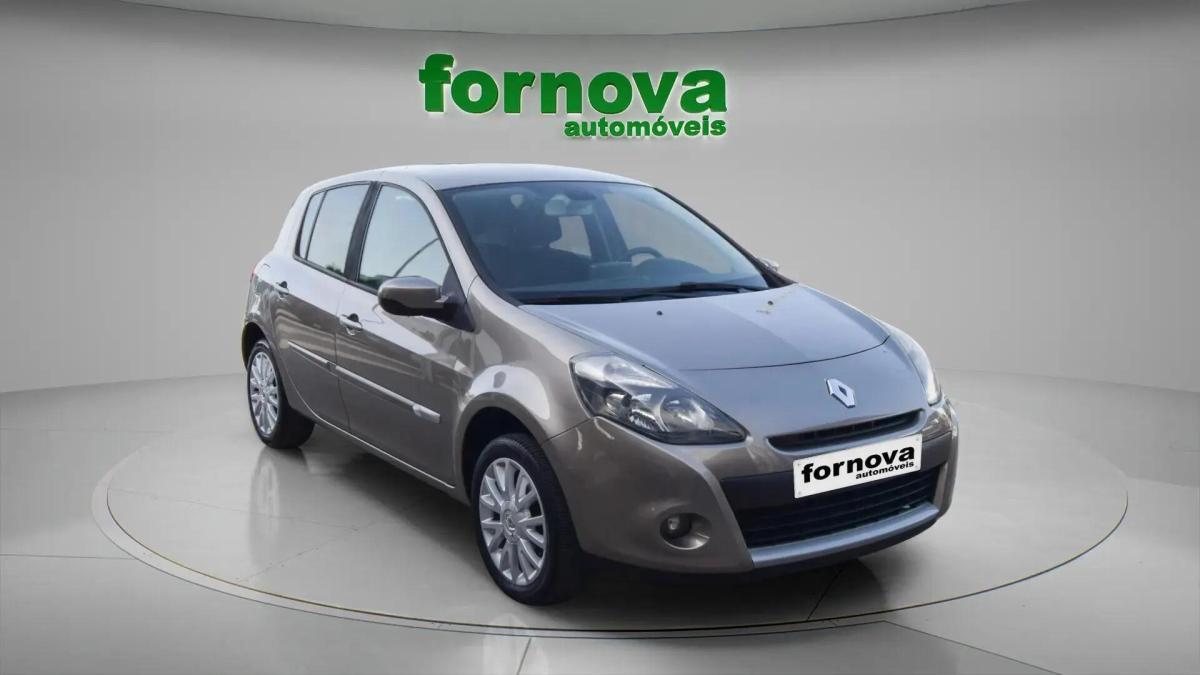 renault-clio-2011-gasolina-1149cc