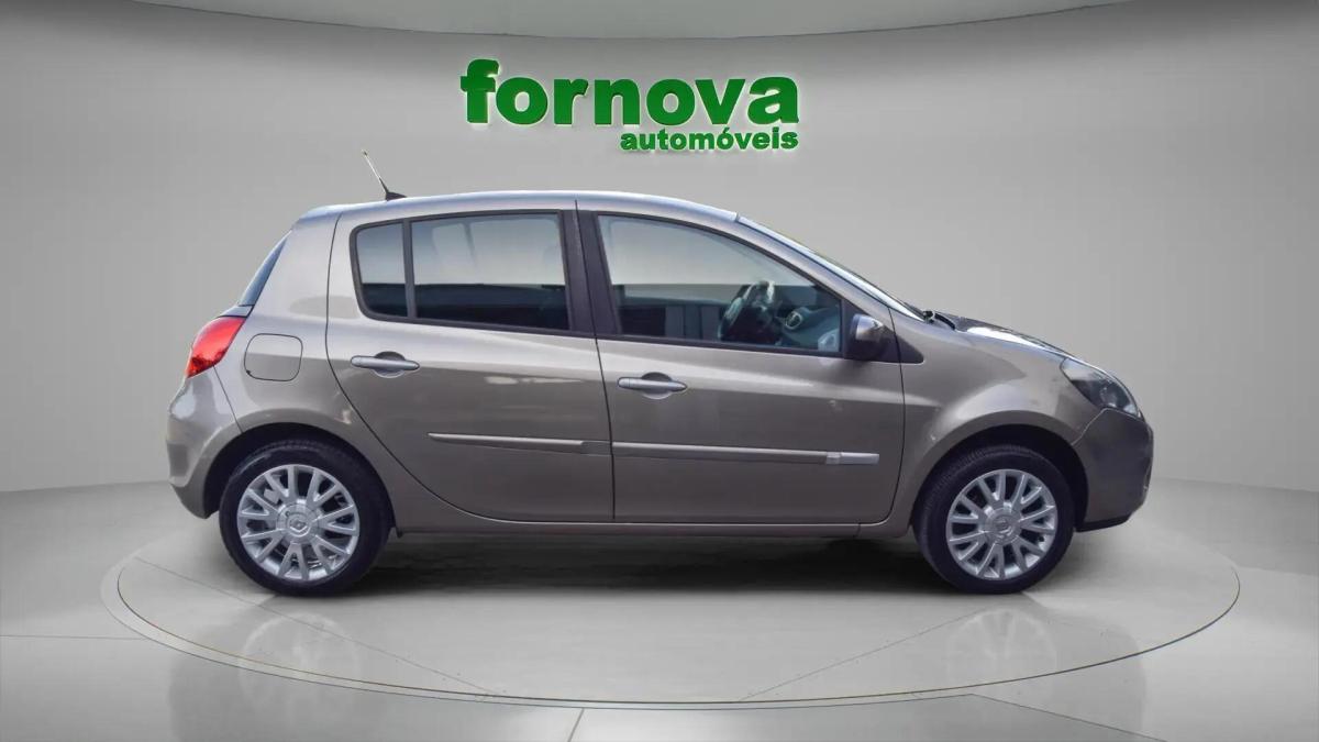 renault-clio-2011-gasolina-1149cc