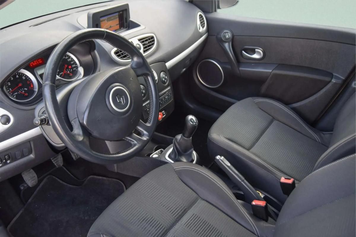 renault-clio-2011-gasolina-1149cc
