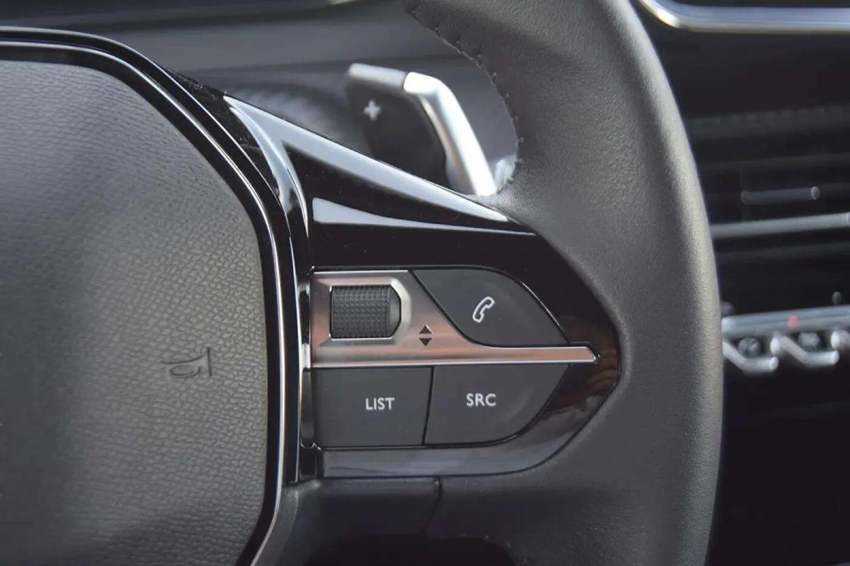 peugeot-2008-2025-gasolina-1199cc