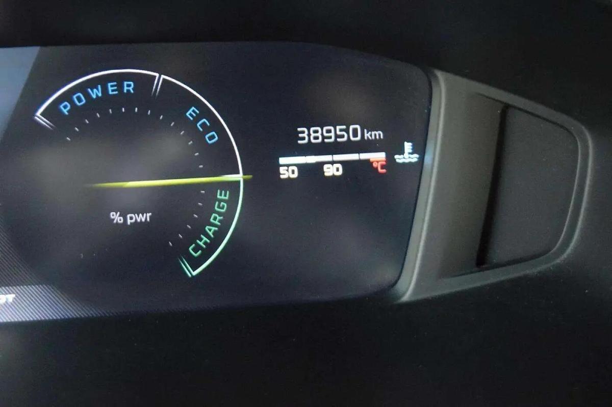 peugeot-2008-2025-gasolina-1199cc