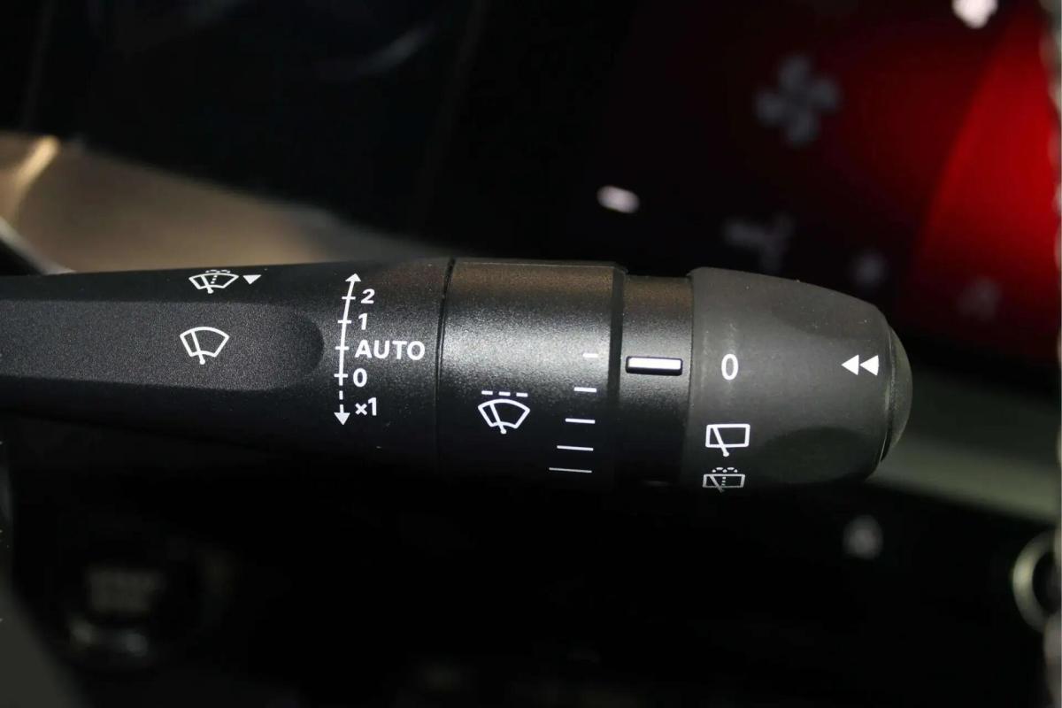 opel-mokka-2025-hibrido-a-gasolina-1199cc