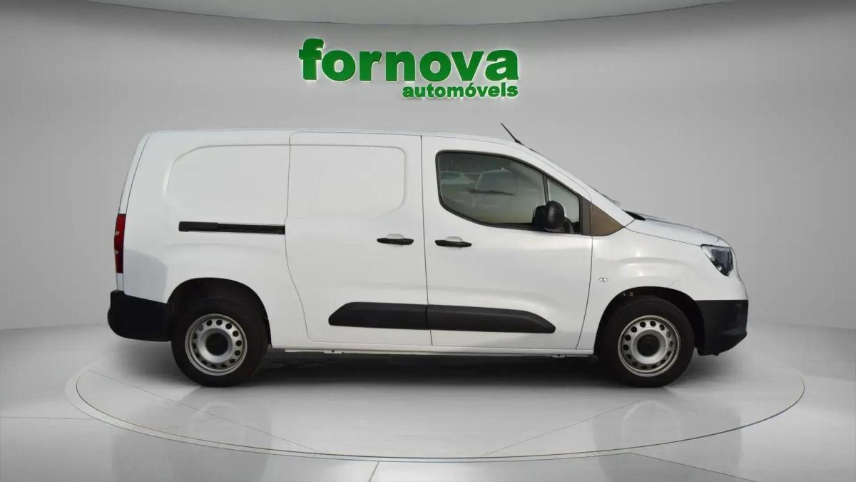 opel-combo-2023-diesel-1499cc