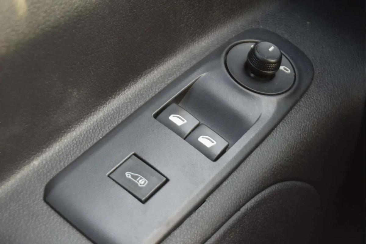 opel-combo-2023-diesel-1499cc