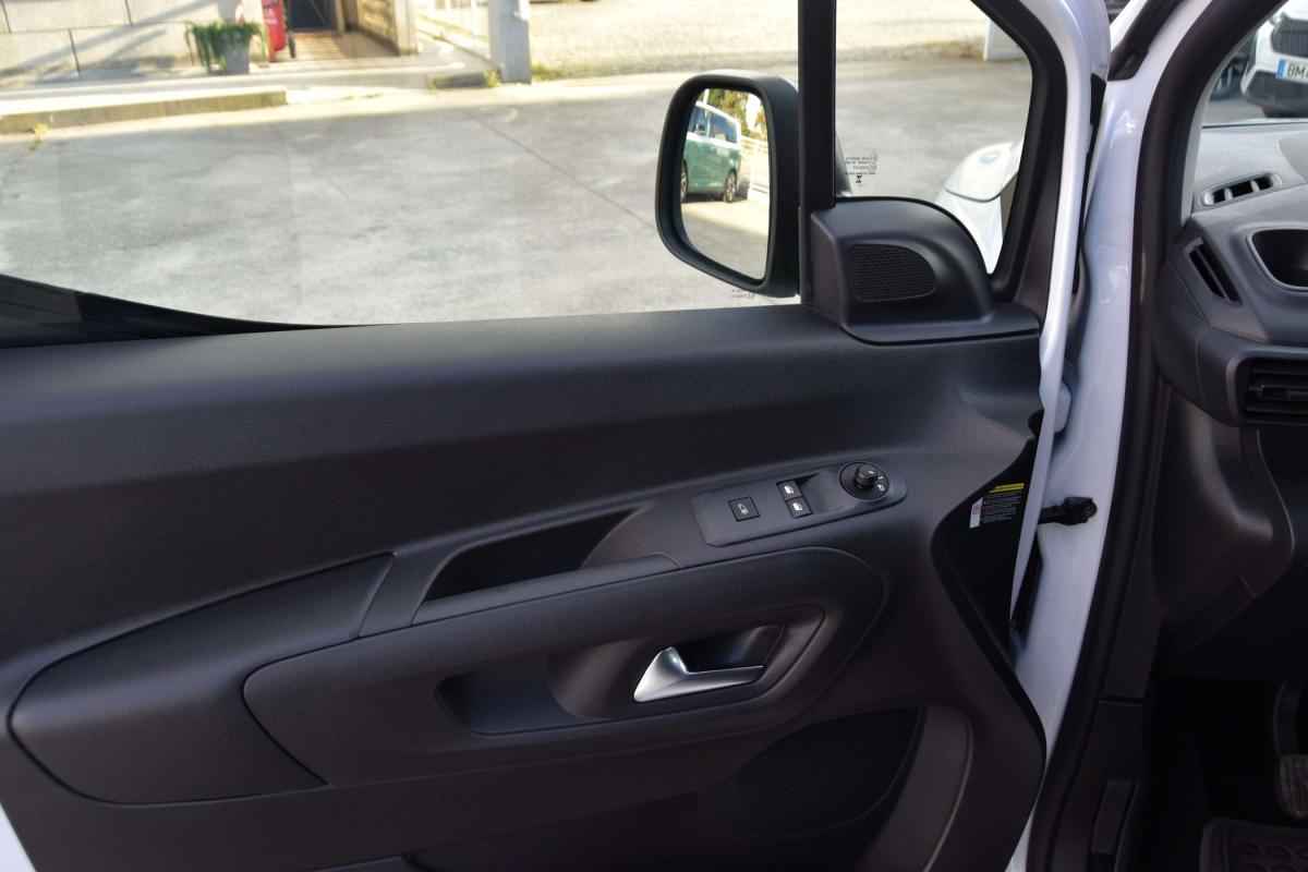 peugeot-partner-2025-diesel-1499cc