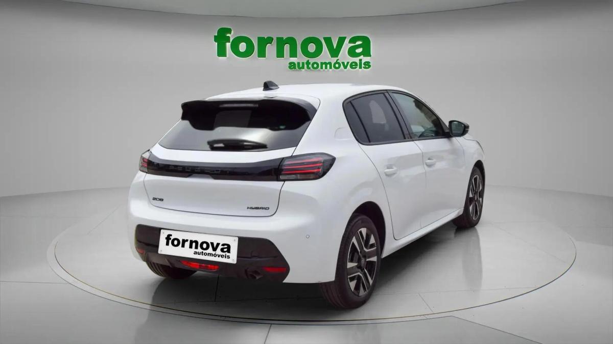 peugeot-208-2025-gasolina-1199cc