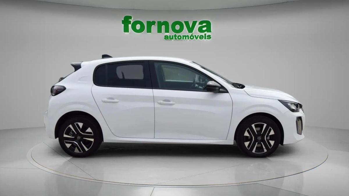 peugeot-208-2025-gasolina-1199cc
