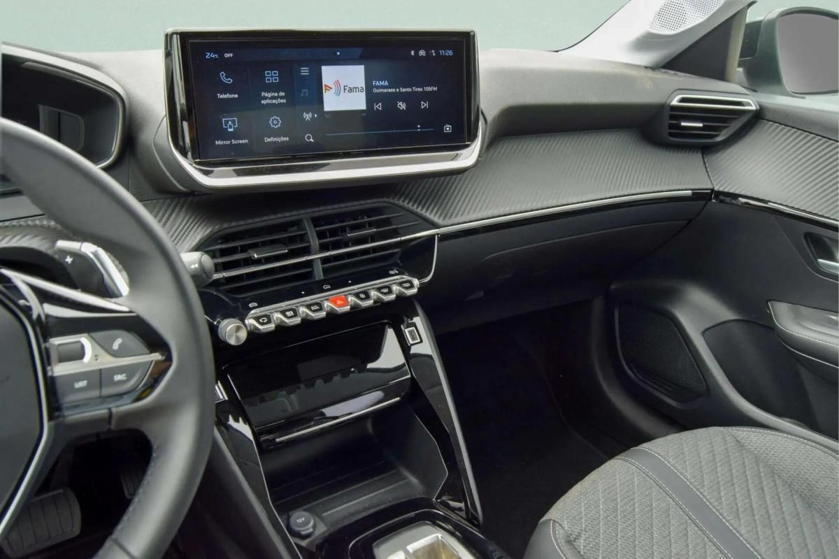 peugeot-208-2025-gasolina-1199cc
