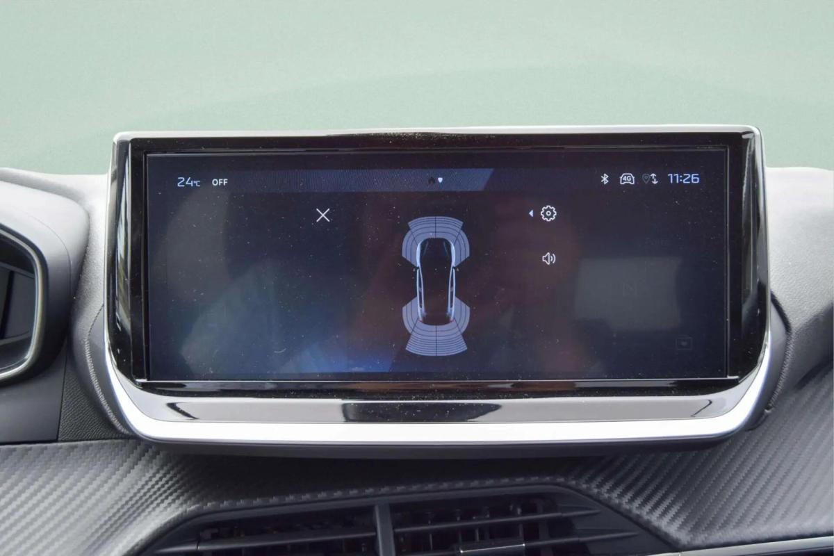 peugeot-208-2025-gasolina-1199cc