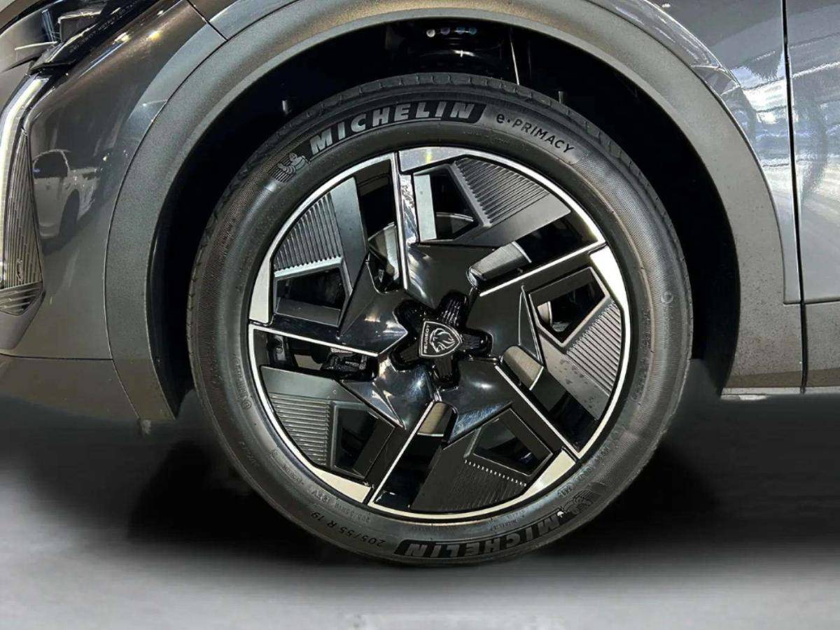 peugeot-408-2023-hibrido-a-gasolina-1598cc