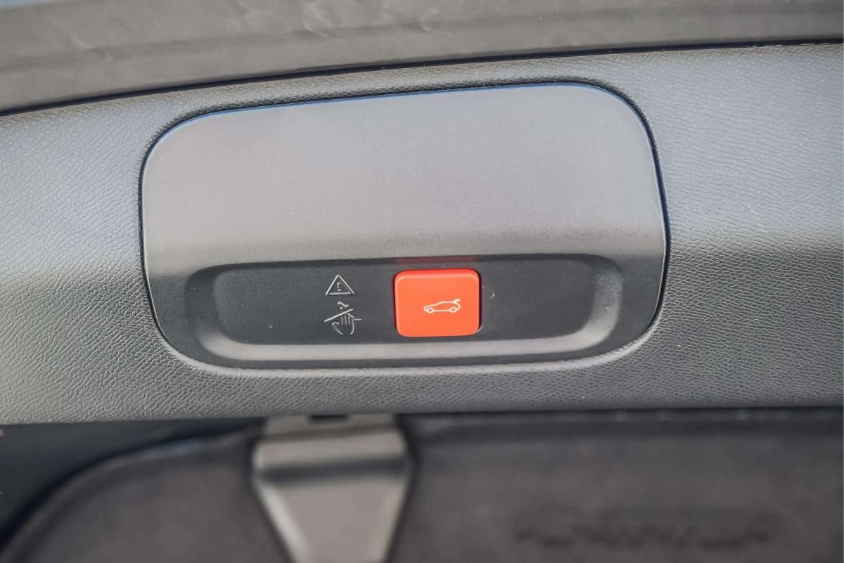 peugeot-408-2023-hibrido-a-gasolina-1598cc
