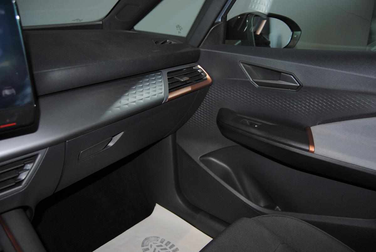 cupra-born-58-kwh-e-boost-2024-eletrico