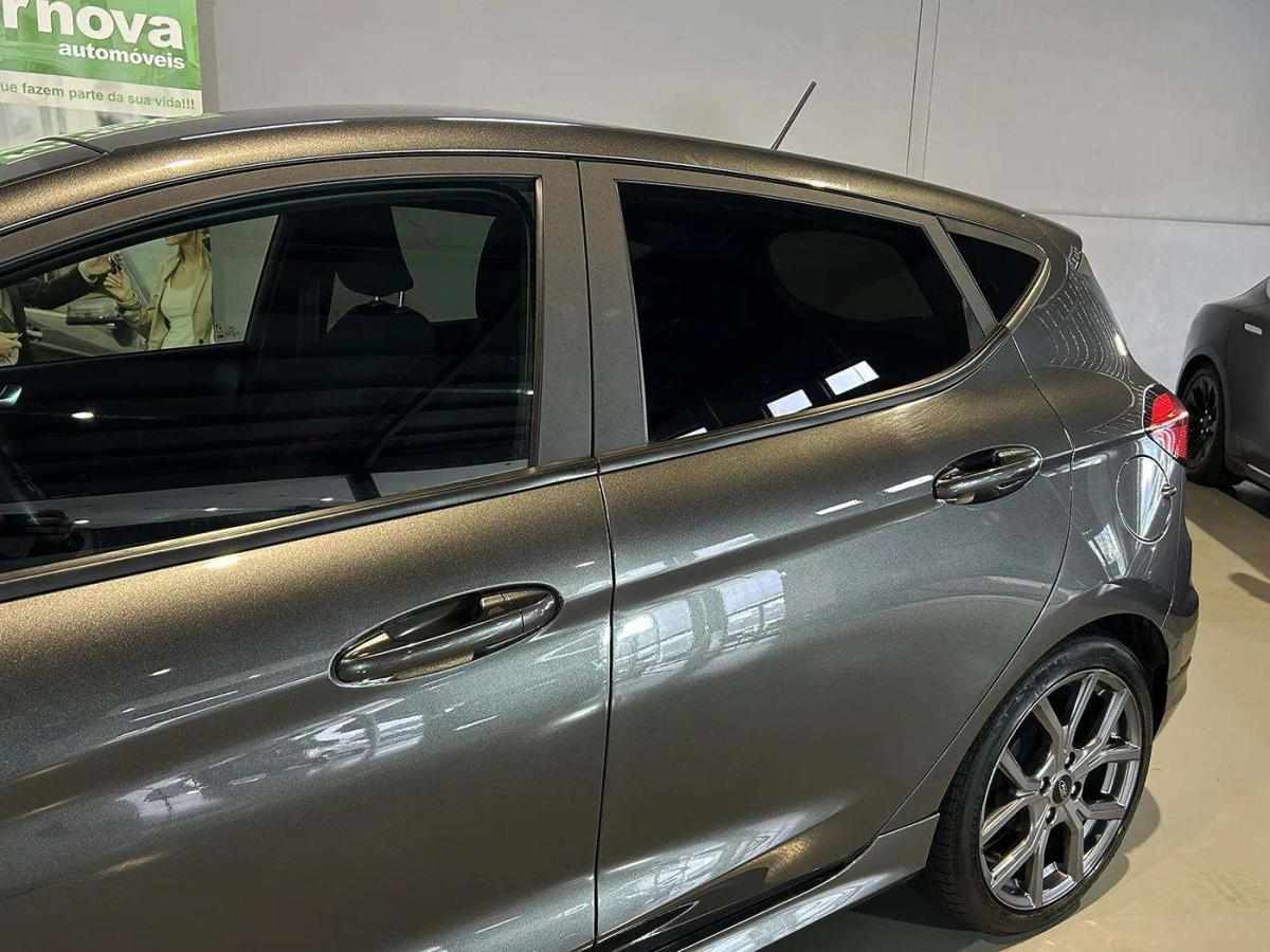 ford-fiesta-2023-gasolina-998cc