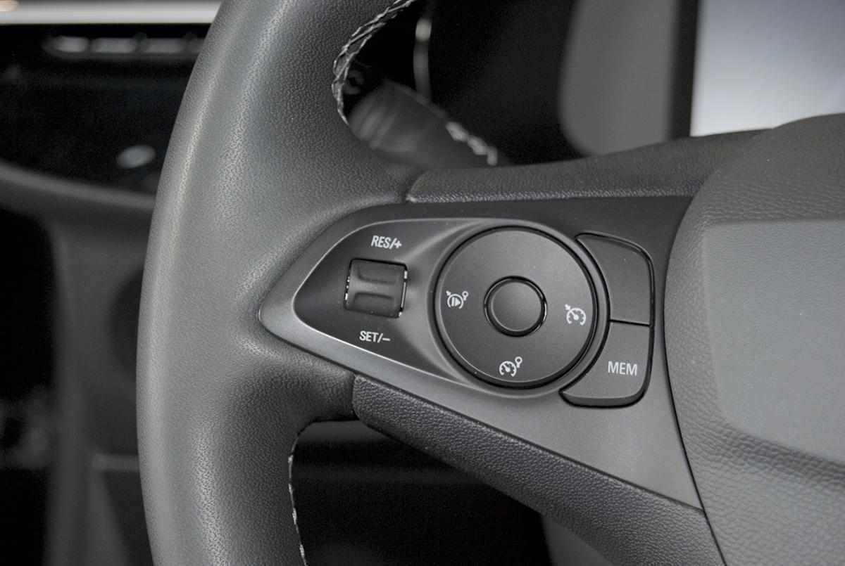 opel-corsa-2024-gasolina-1199cc