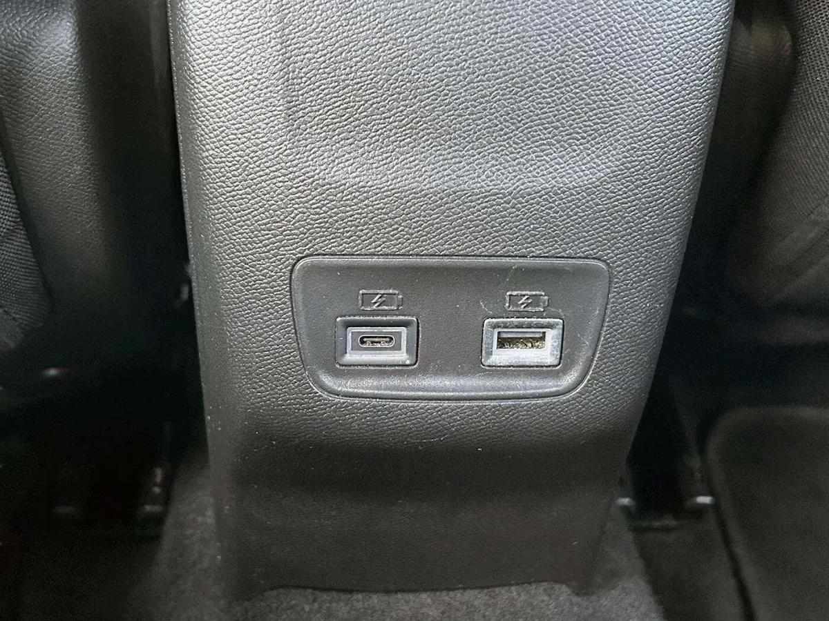 peugeot-e-2008-2024-eletrico-0cc