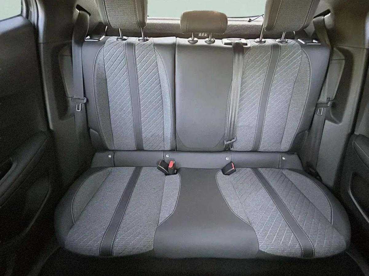 peugeot-e-2008-2024-eletrico-0cc