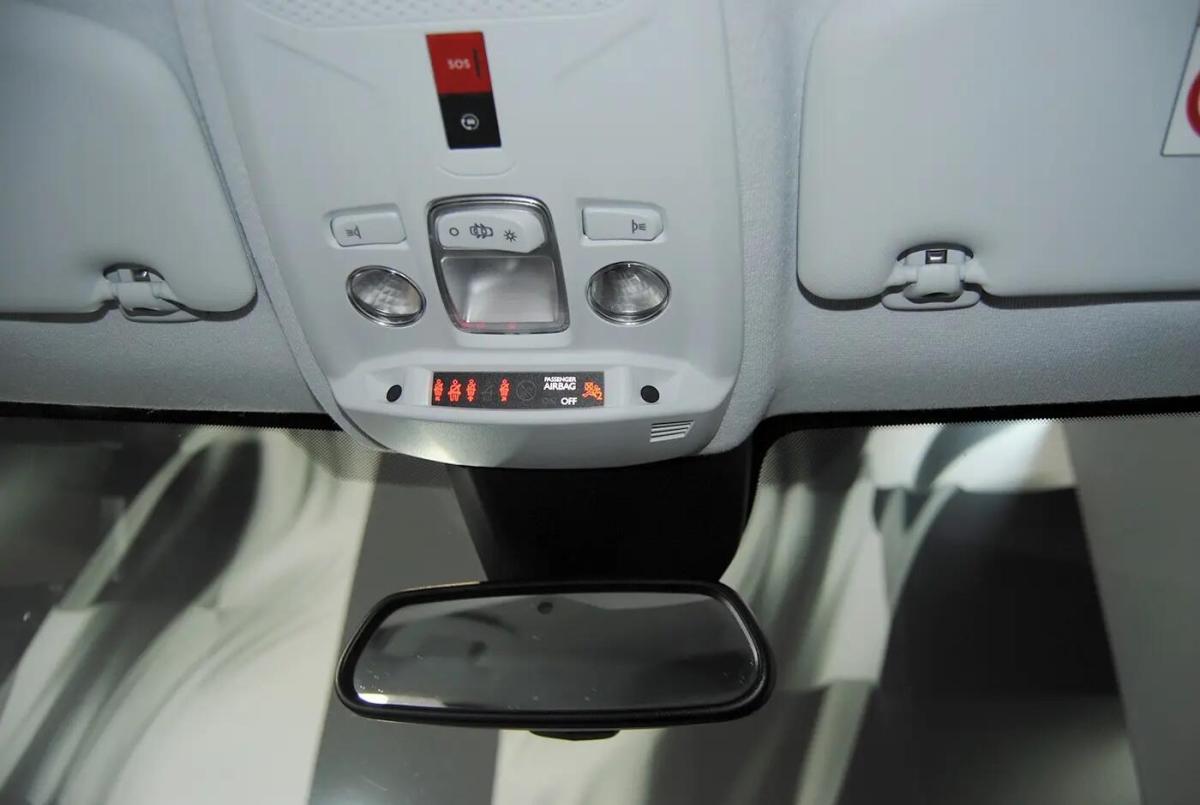 opel-corsa-2024-gasolina-1199cc