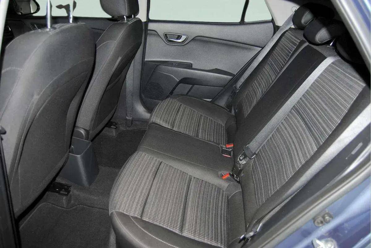 kia-stonic-2025-gasolina-998cc