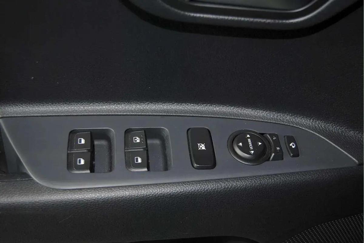 kia-stonic-2025-gasolina-998cc
