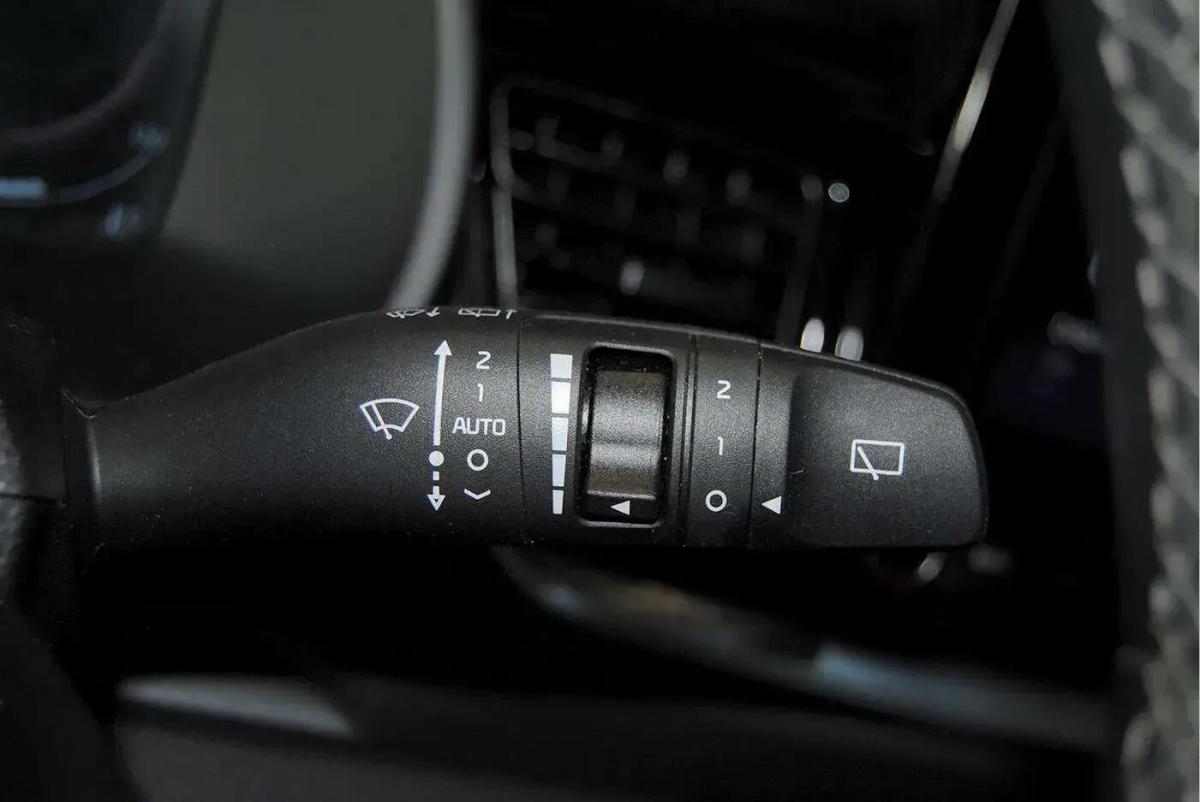 kia-stonic-2025-gasolina-998cc
