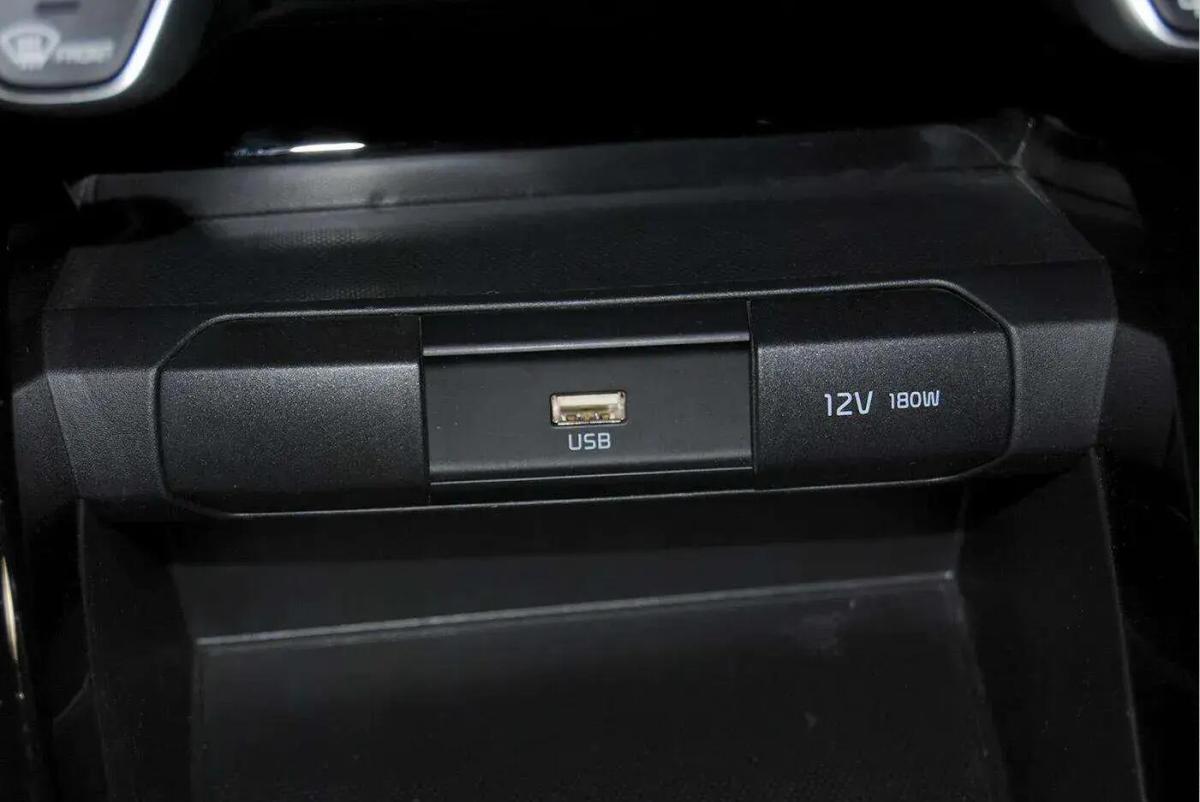 kia-stonic-2025-gasolina-998cc