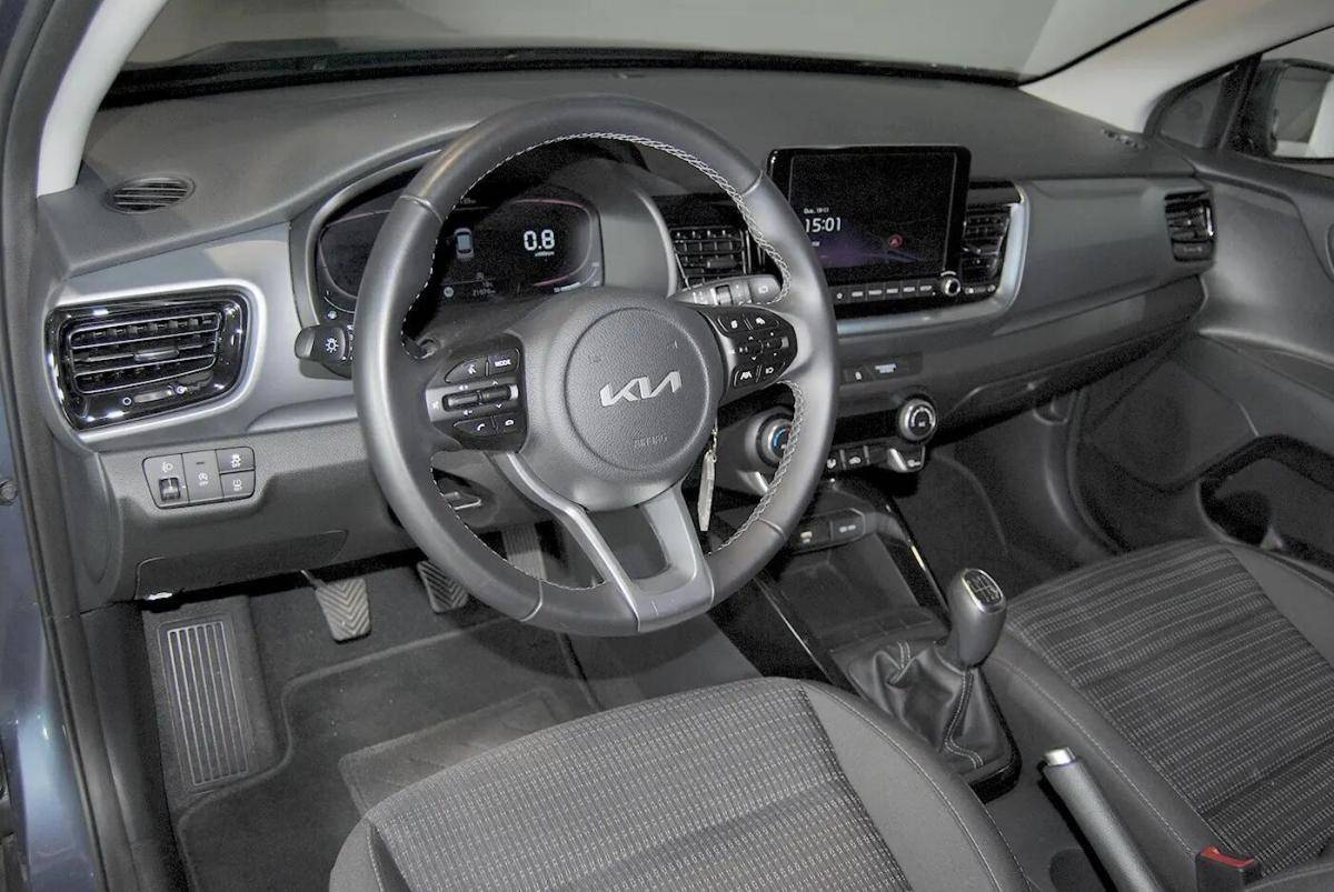 kia-stonic-2025-gasolina-998cc